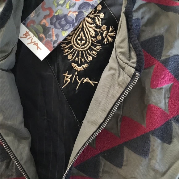 Biya by Johnny Was Elaile Zip Vest in Westeros M NWT - Picture 3 of 7